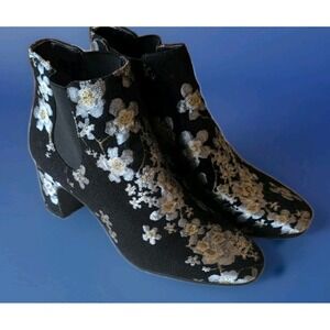 Anne Klein Gorgia Fabric Square Toe Ankle Fashion Chelsea Boots Womens Size 6 M